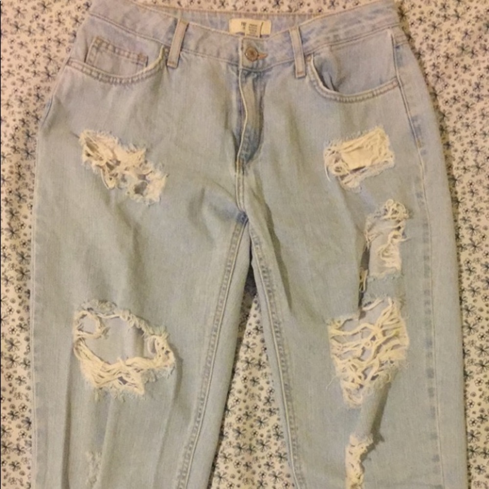 Ripped Mom Jeans